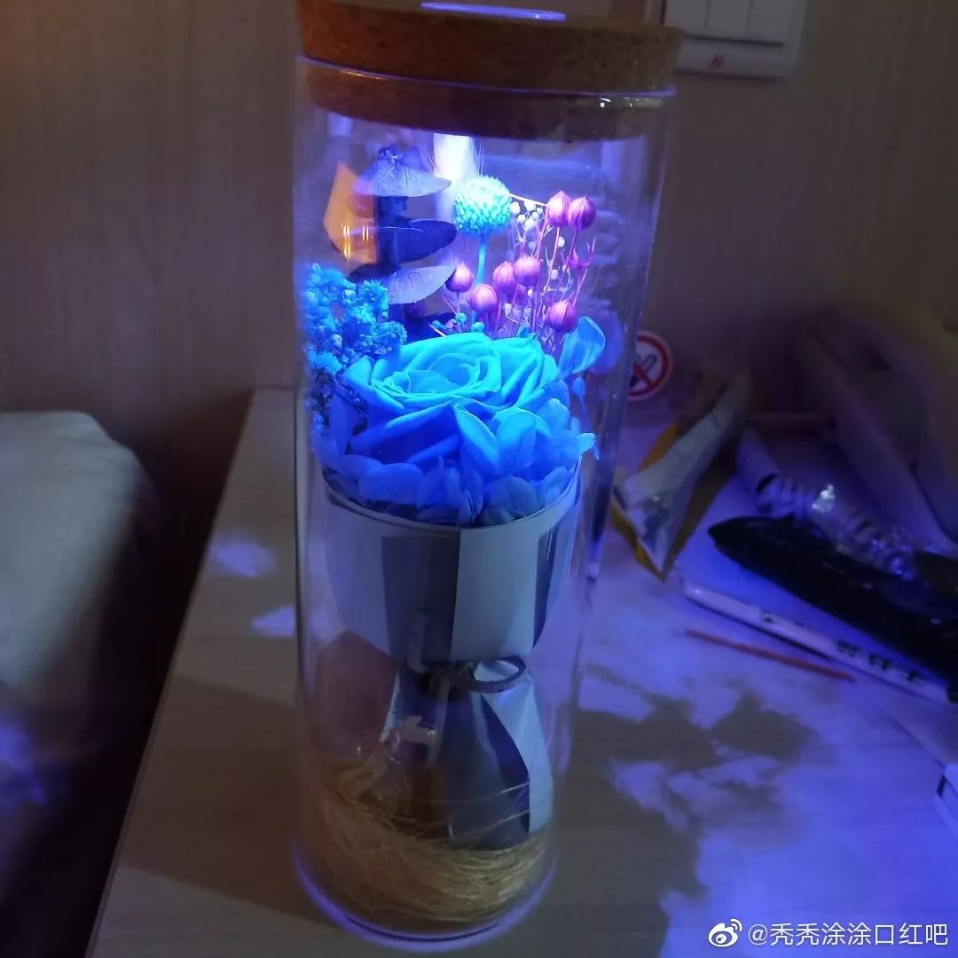 晒礼物发朋友圈的词句_pe自动收圈机_收到生日礼物怎么发朋友圈