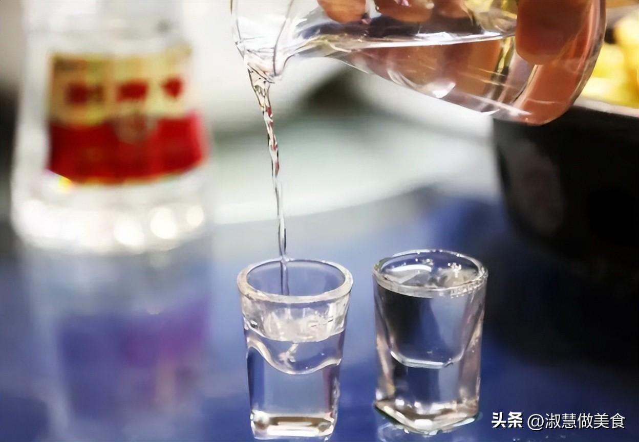 敬自己一杯酒的句子_子弹杯24杯的酒配方_倒酒和敬酒的区别